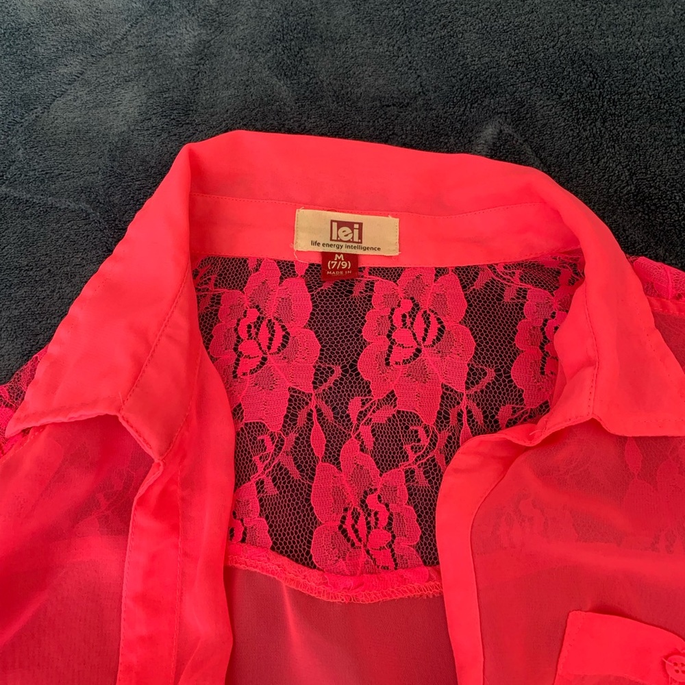 Blouse - Picture 2 of 3